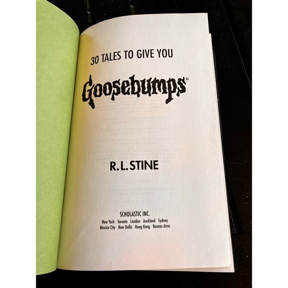 GOOSEBUMPS BOOK 30 Takes to Give You Goosebumps HARDCOVER - Picture 2 of 7